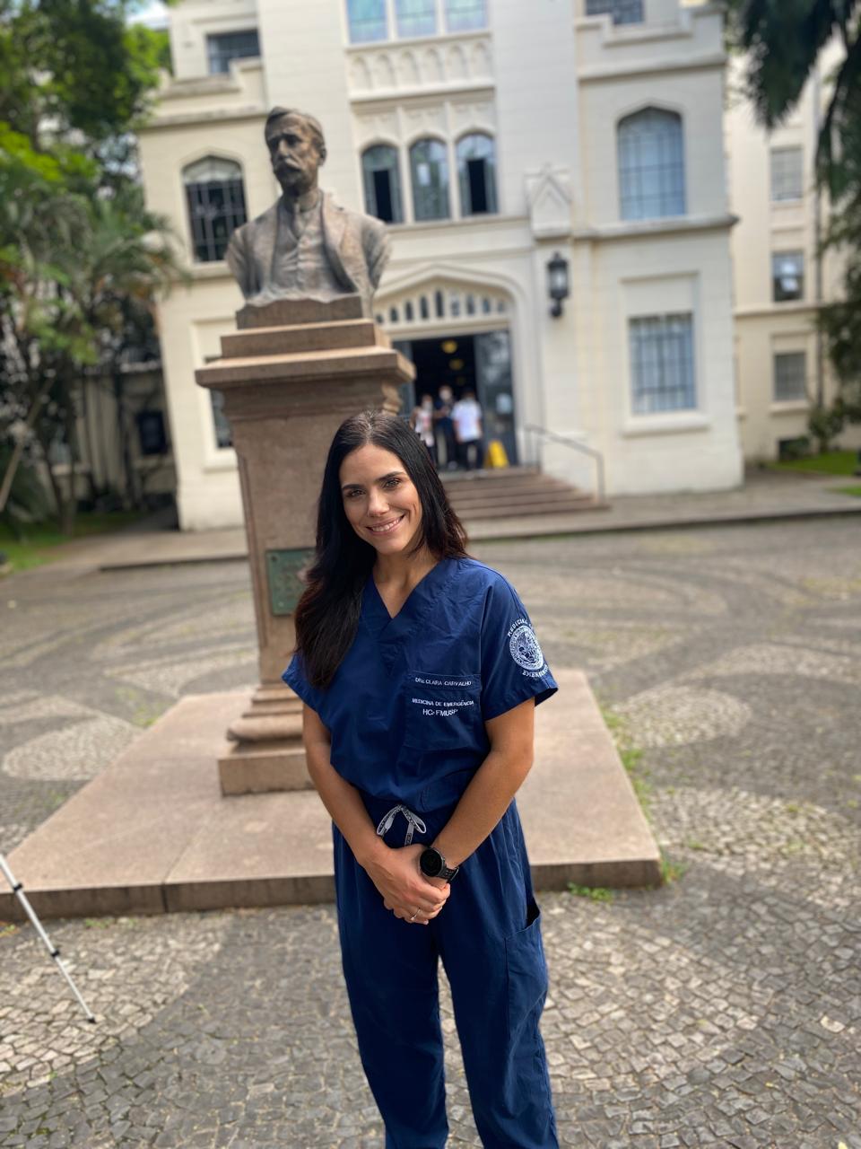 Dra. Clara Carvalho